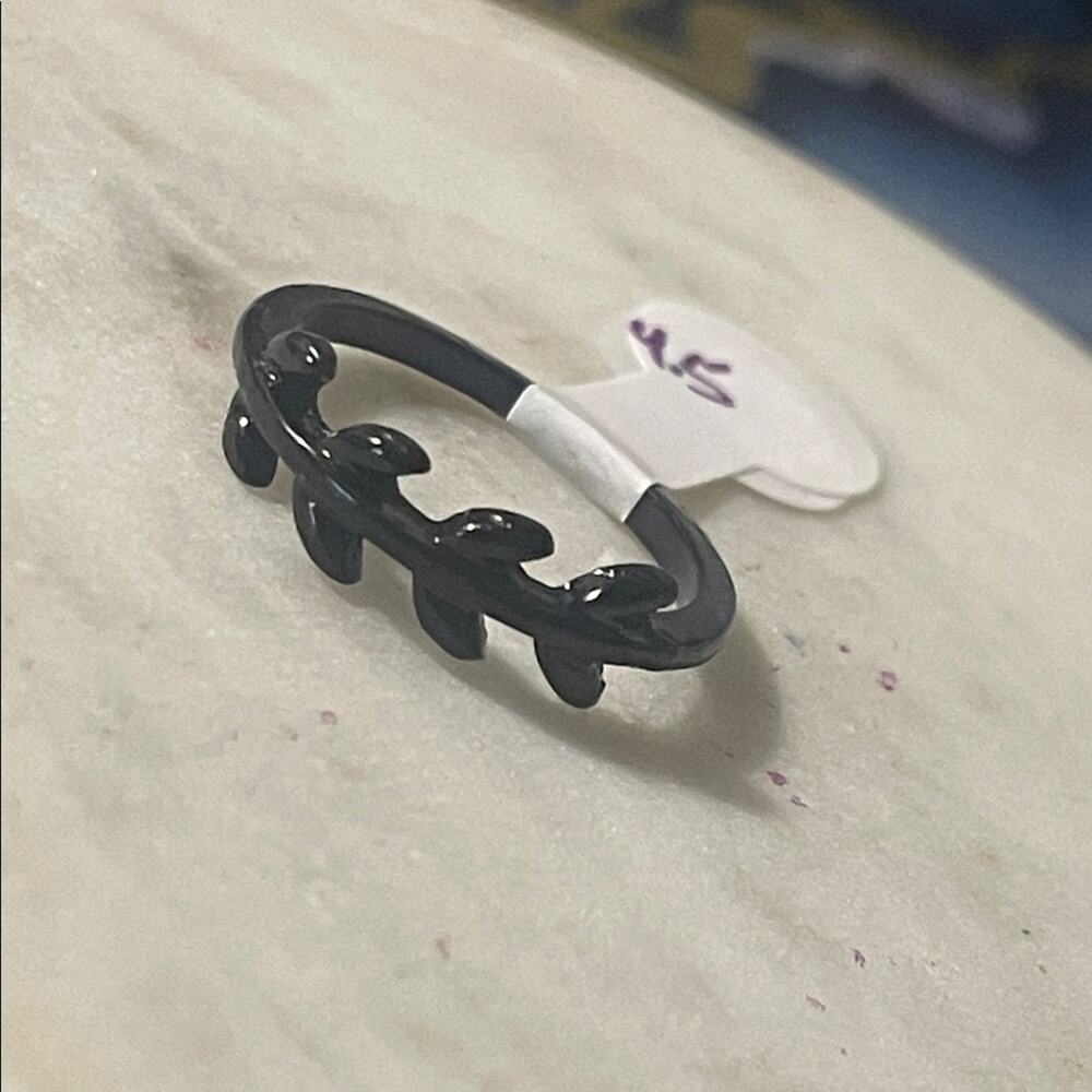 fashion ring gothic black 4.5